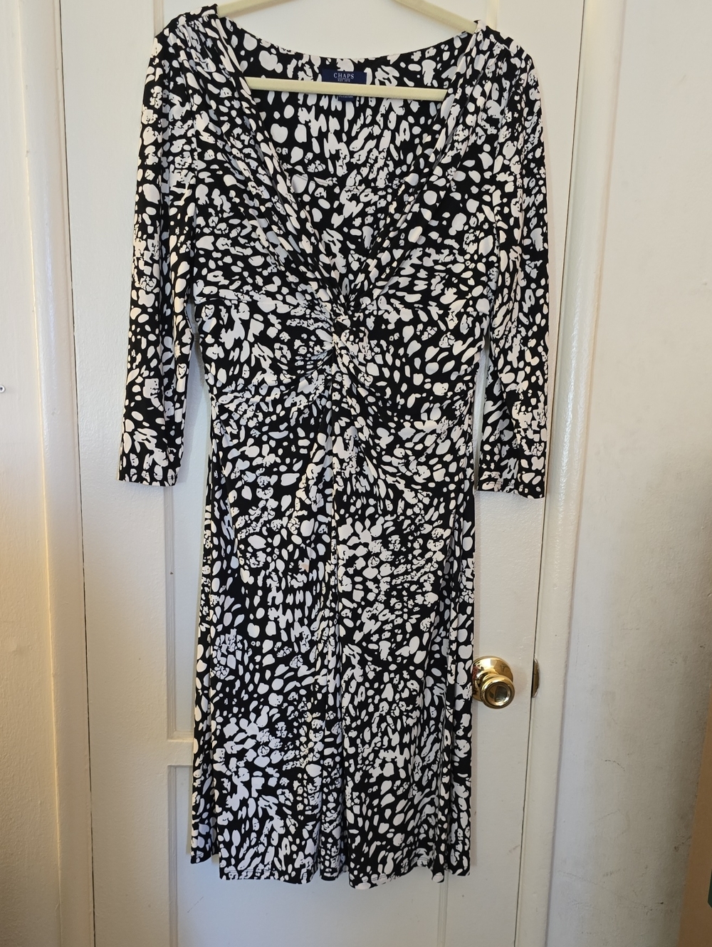Chaps Black & White Twist-Front Long Sleeve Midi Dress